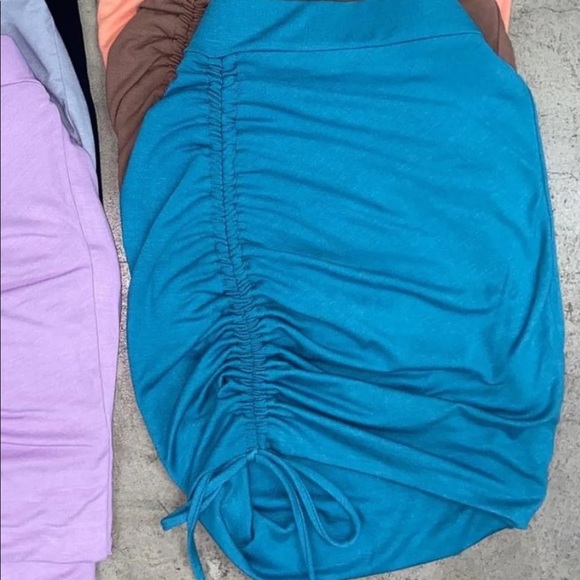 Skirt 💙 - Picture 2 of 3